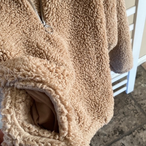 Hollister Teddy Pull Over Sweater Tan Brown Size small - Picture 13 of 15